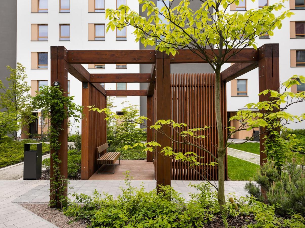 Wola Skwer Happy Apartment Warsaw Exterior photo