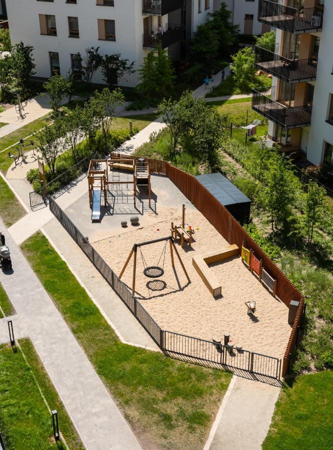 Wola Skwer Happy Apartment Warsaw Exterior photo